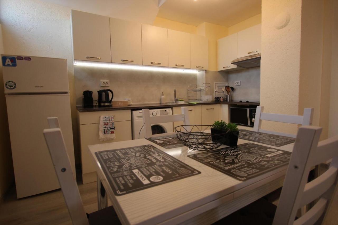 Apartment Happy Holiday Lazur Μπουργκάς Εξωτερικό φωτογραφία